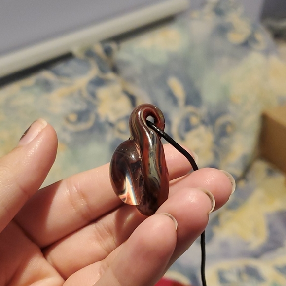 Trippy Glass Pendant - Picture 4 of 6